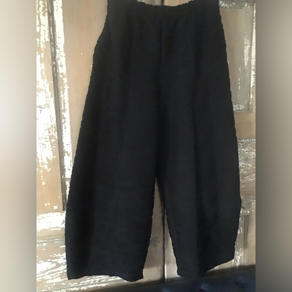 Moon Light Black Lantern Crop Pant Textured Fabric Size Large Pockets